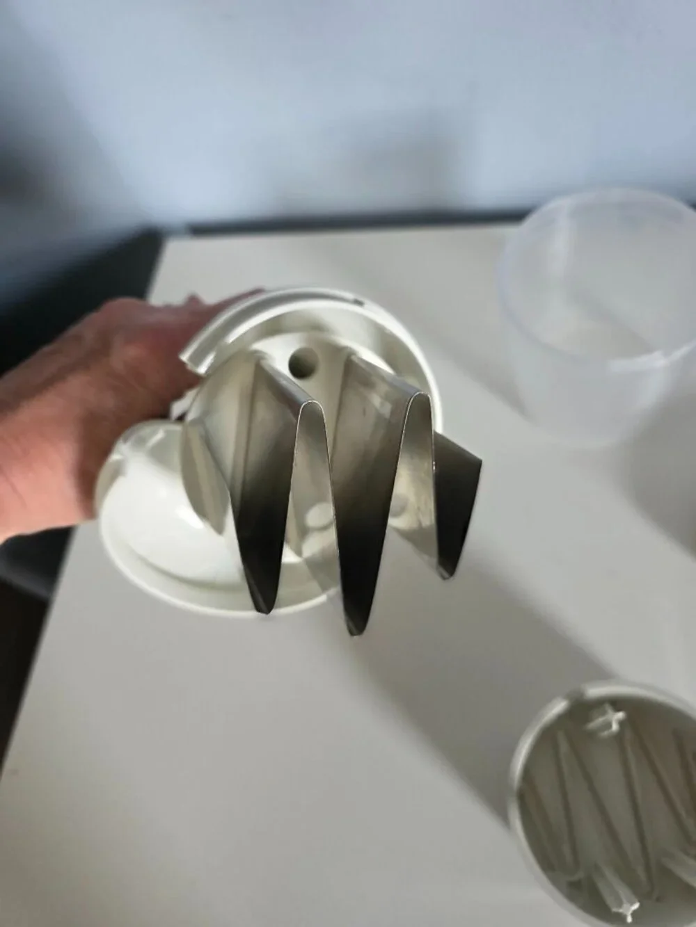 The Pampered Chef Food Chopper (Model #2585)
